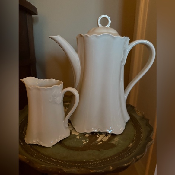 Hutschenreuther Other - Vintage Hutschenreuter Racine pattern White Porcelain Coffee Pot and Creamer Set